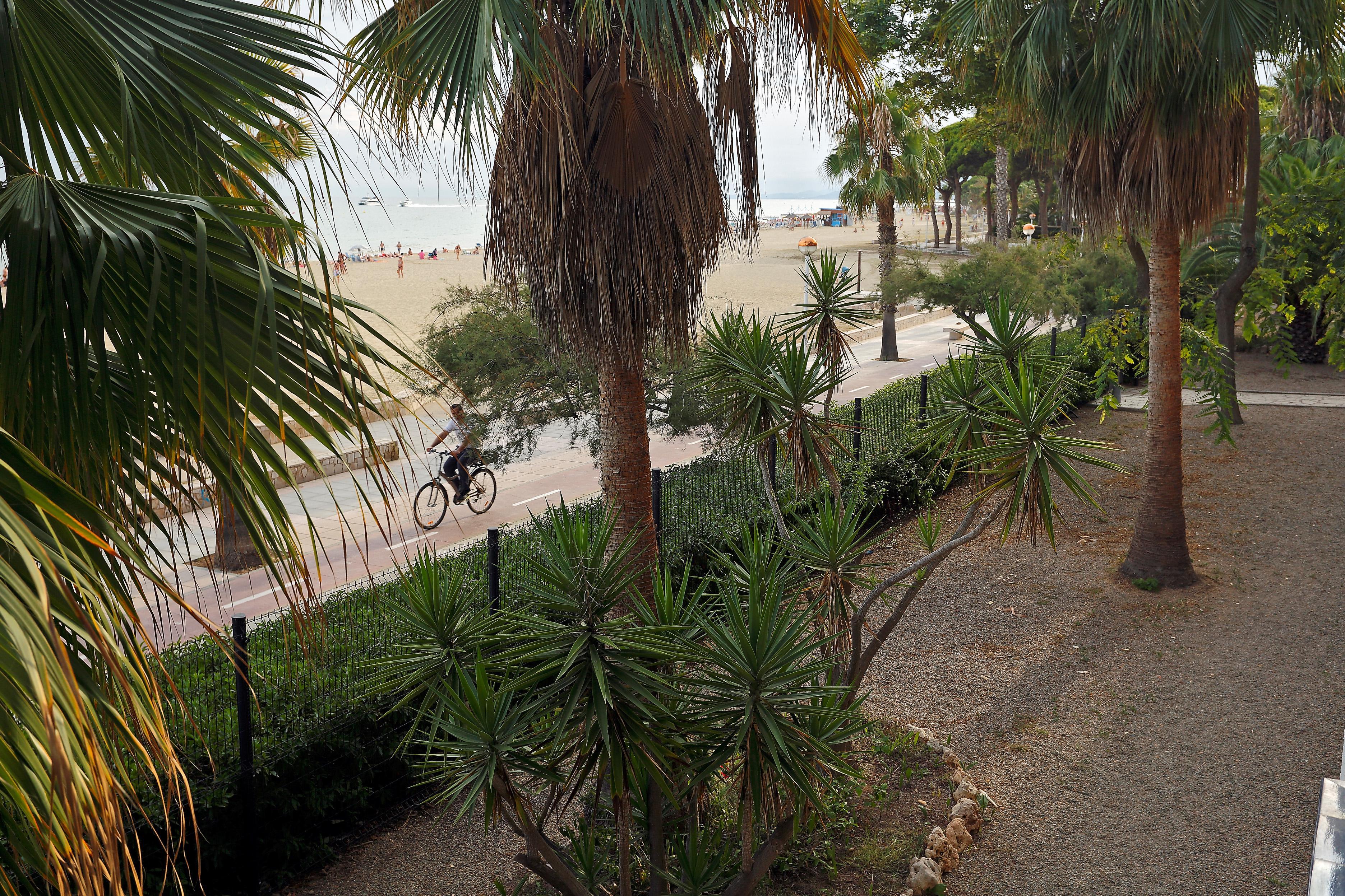 Pins Platja Apartments Cambrils Exteriör bild